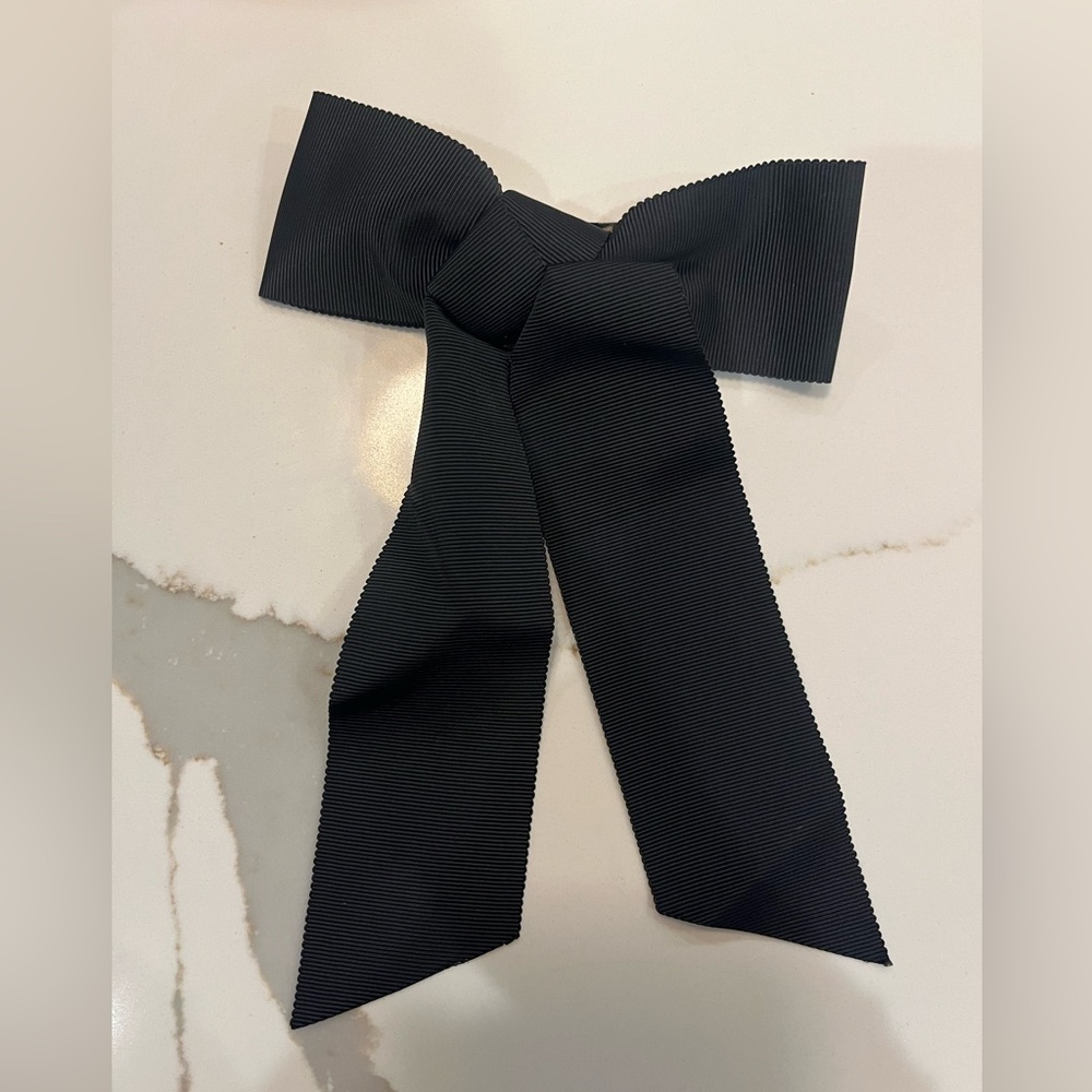 Hill House black grosgrain belle bow
